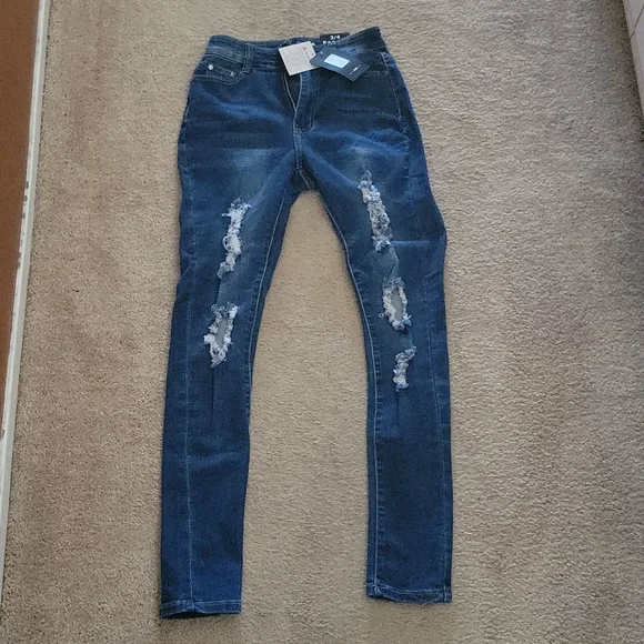 Distressed Jeans Size 3/4 - Picture 3 of 5